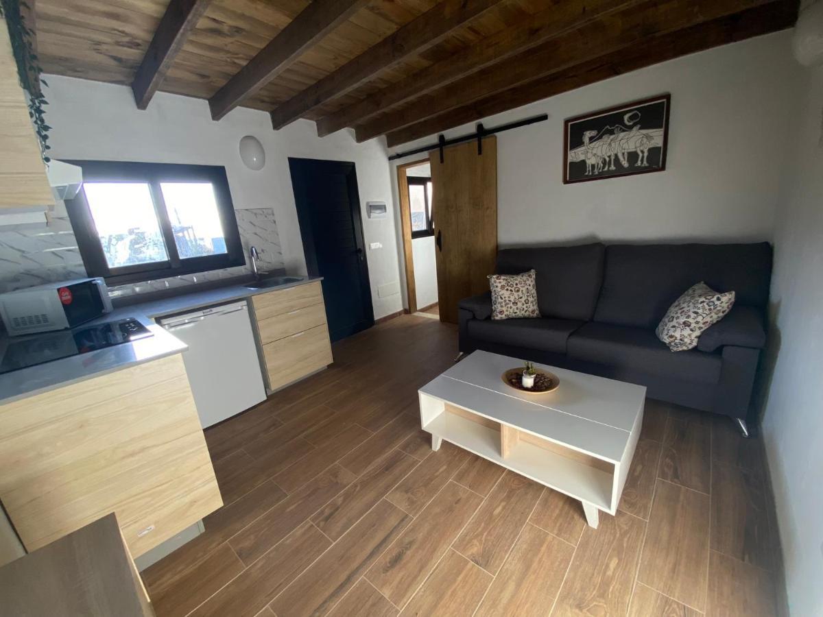 Vila Mardelava Tinajo Exteriér fotografie