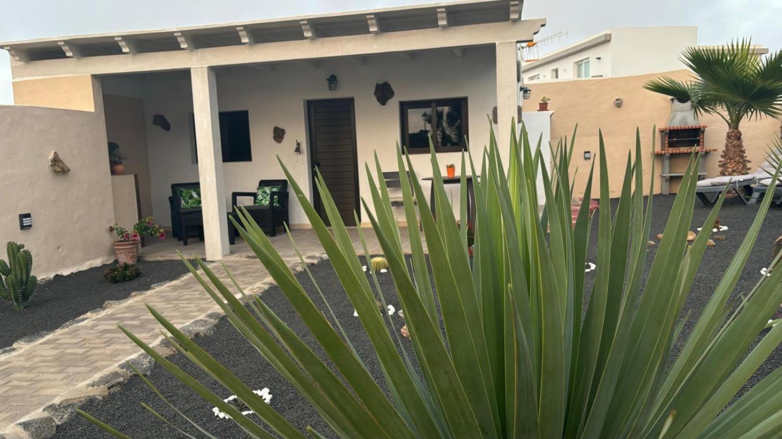 Vila Mardelava Tinajo Exteriér fotografie