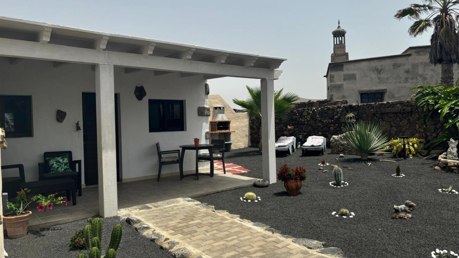 Vila Mardelava Tinajo Exteriér fotografie